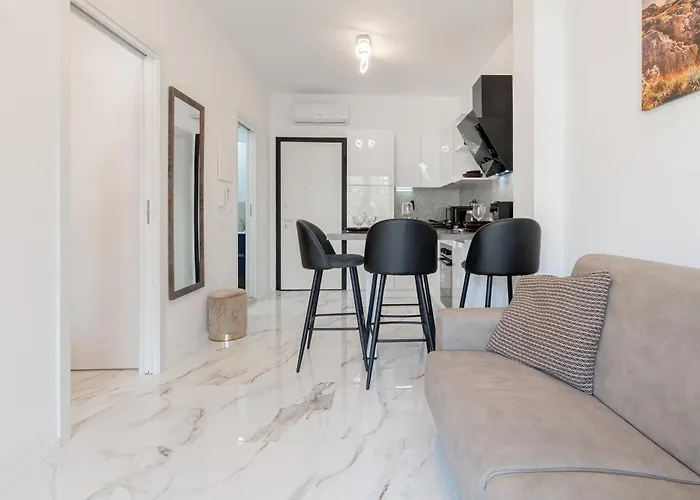 H11 Dolce Dimora - Bilocale Apartamento *